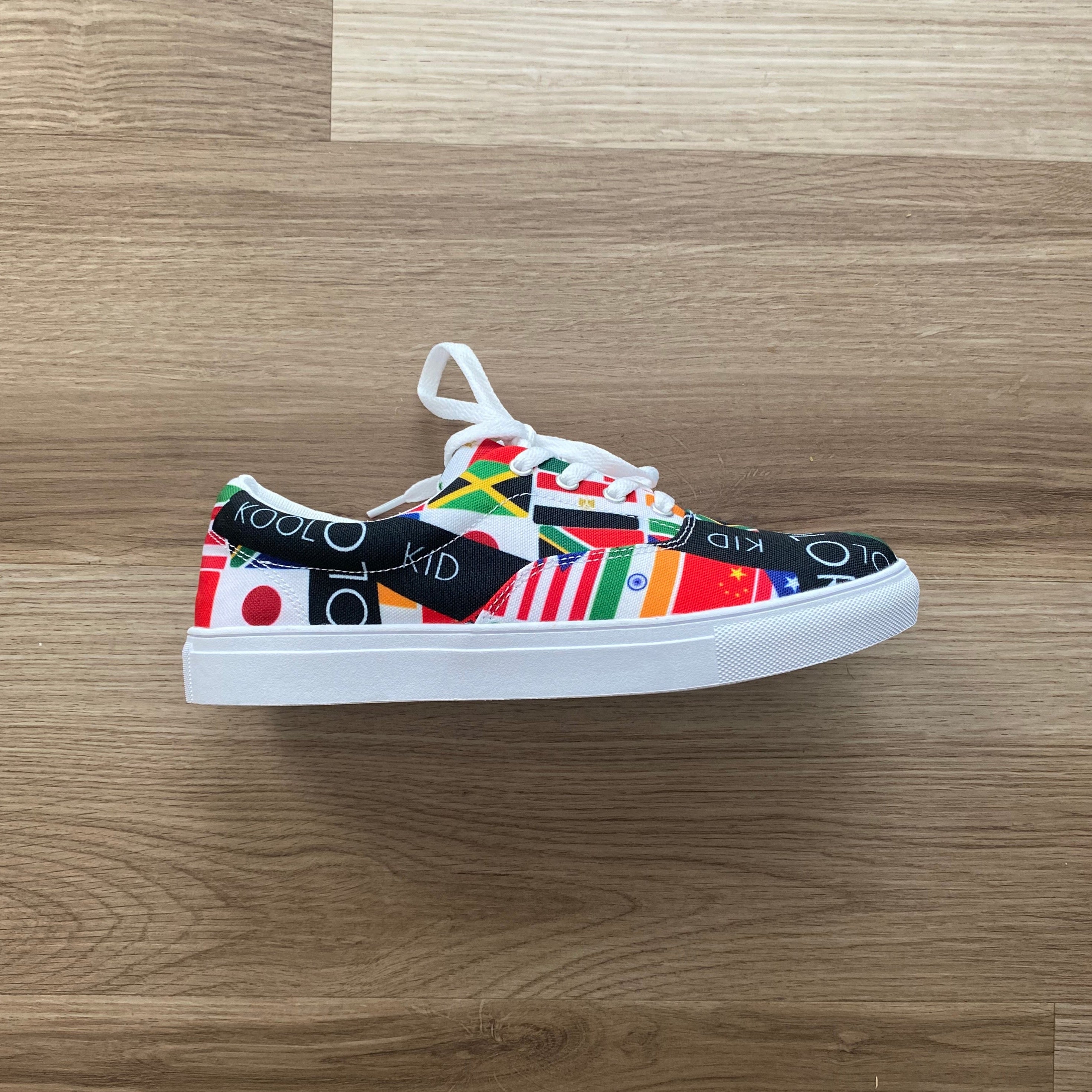 Global Kid Low Lace Up Women